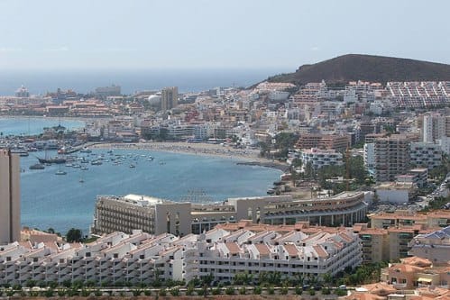 Los Cristianos, puerto en el sur de Tenerife