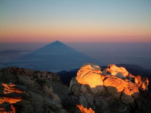 La sombra del Teide al amanecer | Sobre Canarias : Sobre Canarias