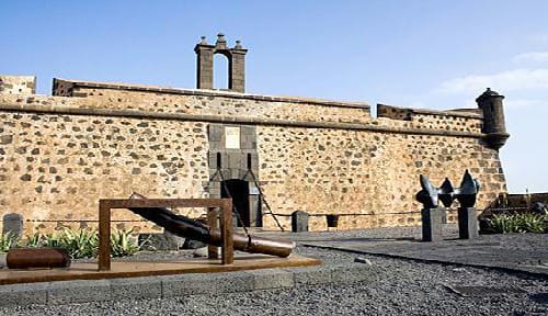 Visita el MIAC en el Castillo de San José